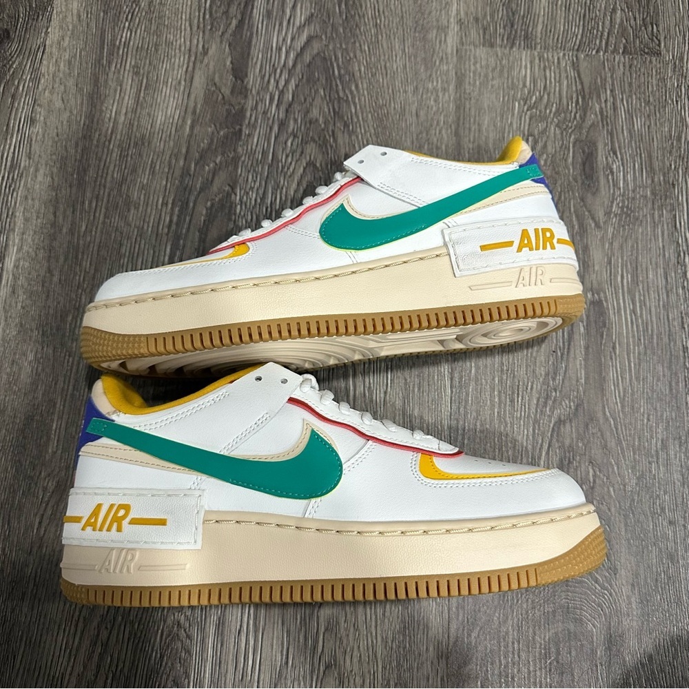 White Multicolor Low-Top Women's Sneakers - Picture 4 of 6